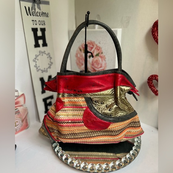 Cirque du Soleil vintages Faux Leather Embroidered Sequined Red Shoulder Bag - Picture 2 of 11